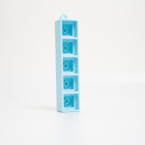 Layr 3D Fidget Clicker 1×5 in blue, 3D printed keycap fidget keychain with 5 keys